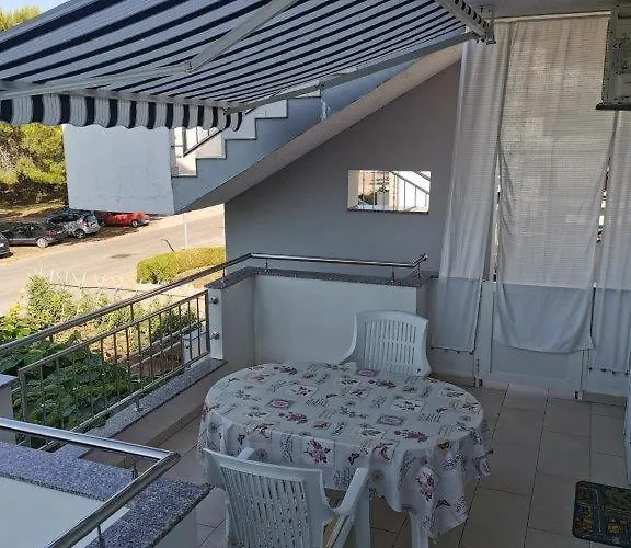 拜欧格拉德公寓 公寓 *