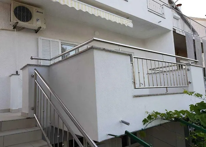 拜欧格拉德公寓 比奥格勒·纳·莫鲁