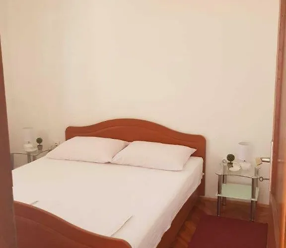 拜欧格拉德公寓 *